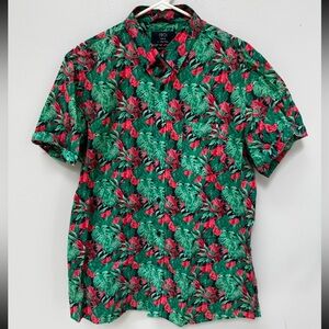 1901 Button Up Short Sleeve Shirt in Large